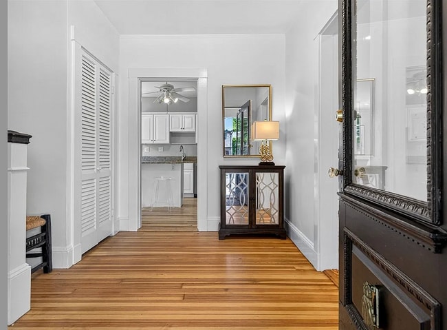 Photo - 39R Twitchell St