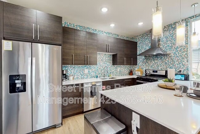 Photo - 9219 Linden Ave N