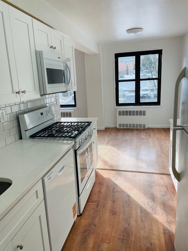 Photo - 47 Davis Ave Unit 3k