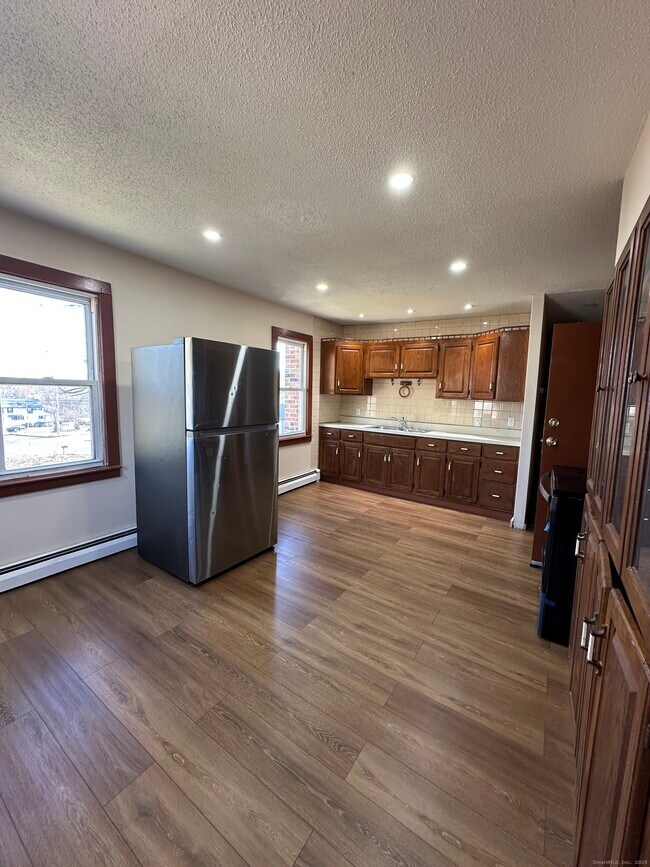 Photo - 1046 Main St Unidad 2nd Floor