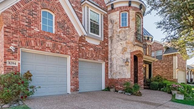 Photo - 8394 Fullerton St