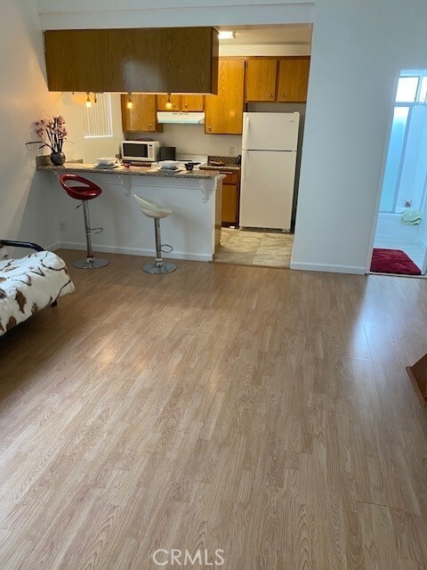 Photo - 1943 Vista Del Mar Ave Unit 4