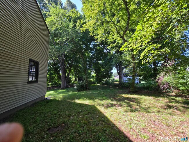 Photo - 8 Squire Ln