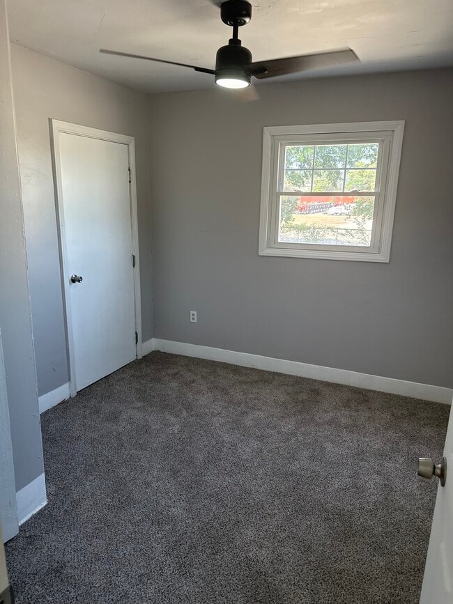 Photo - 30 1st St