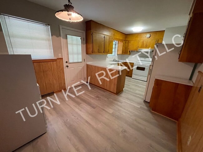 Photo - House for rent in Gardendale