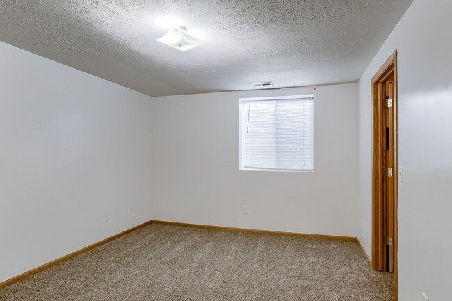 Photo - 7261-7265 Dorchester Unit 7265