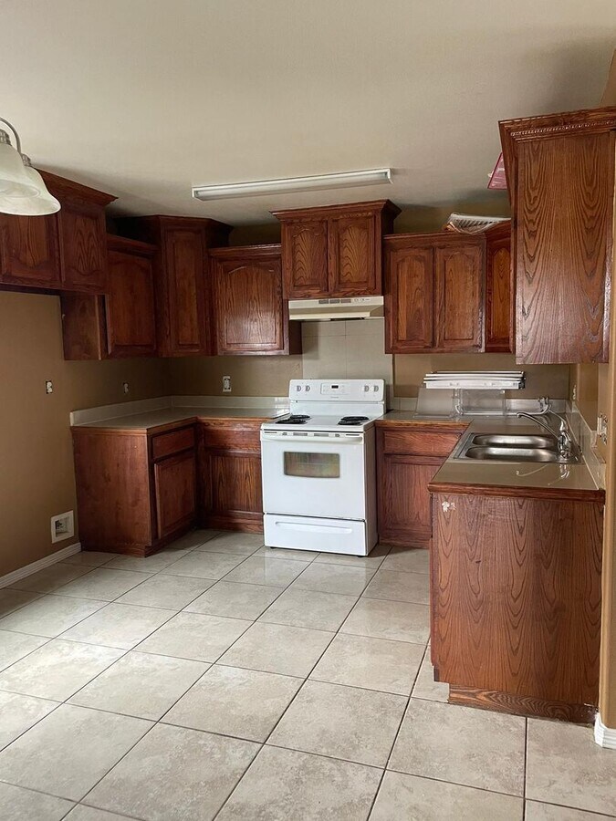 Photo - 3106 E Diamondhead Ave Unit #2