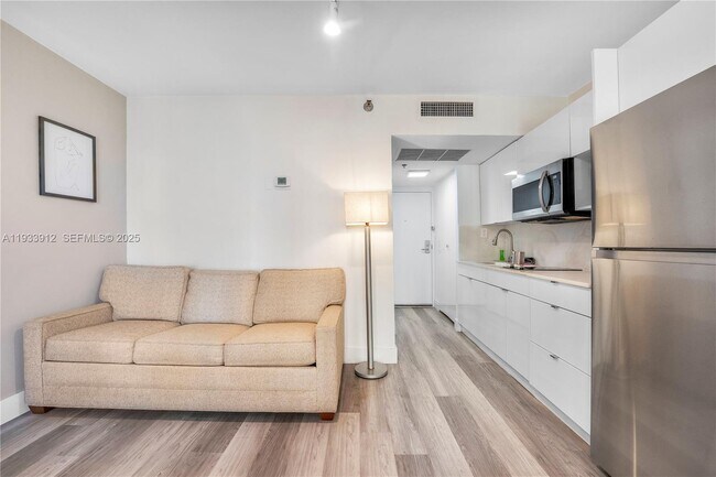Photo - 19201 Collins Ave Unit 124