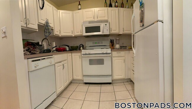 Photo - 111 W 8th St Unit I