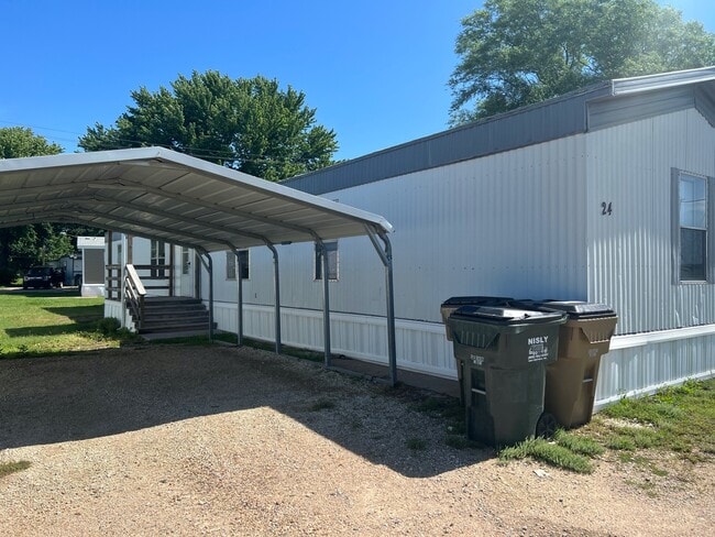 Photo - 204 E 1st St