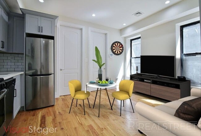 NEW Modern 3 Bed in Crown Heights - NEW Modern 3 Bed in Crown Heights Apartment Unit 1A