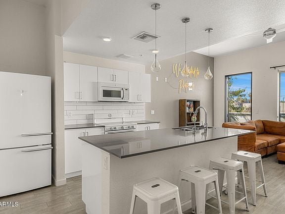 Photo - 1130 N 2nd St Unidad 215