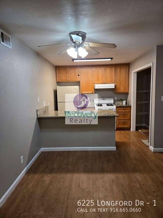 Photo - 6225 Longford Dr Unit 1