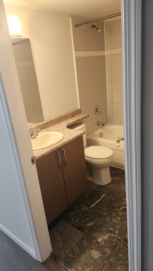 Photo - 3683 E Hastings St