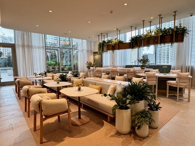 Photo - 77 SE 5th St Unit 4002