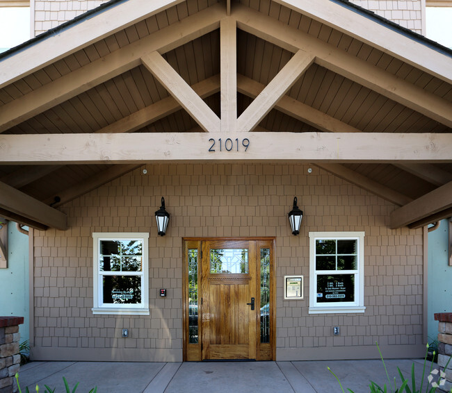 Building Photo - Magnolia Grove Condominiums