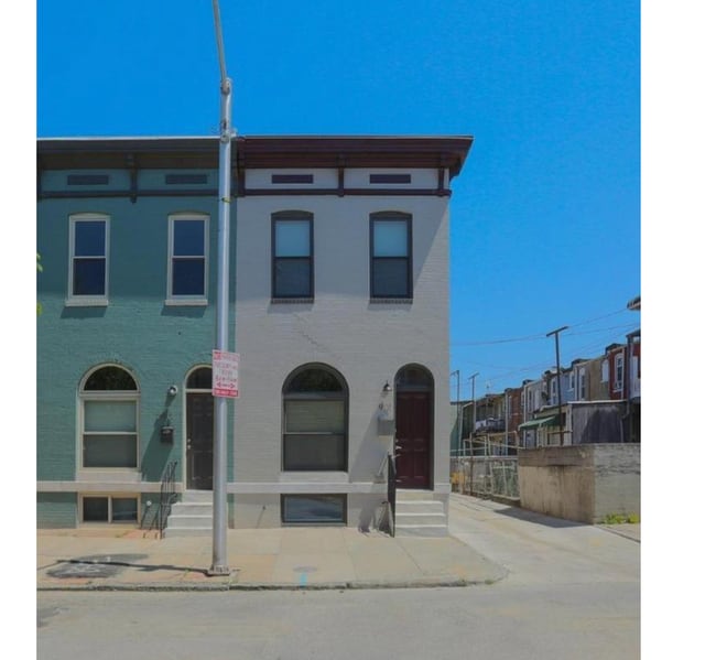 Building Photo - 901 N Montford Ave