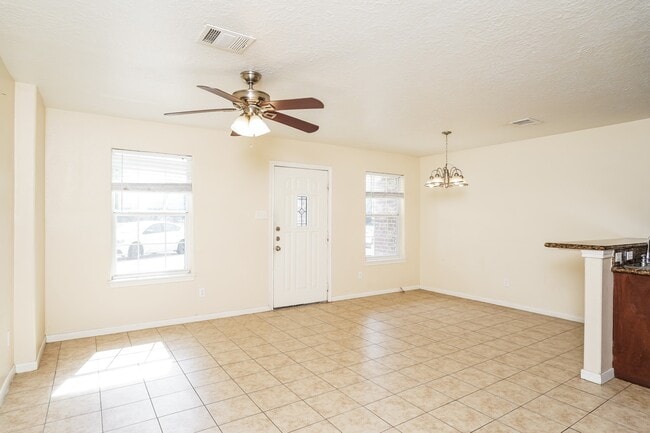 Photo - 8424 Cannon St