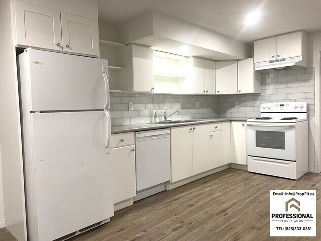 Photo - 10315 157 St NW