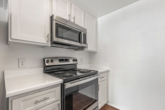 Monrovia Villas Apartments