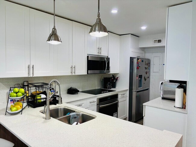 Photo - 8000 NW 74th Terrace