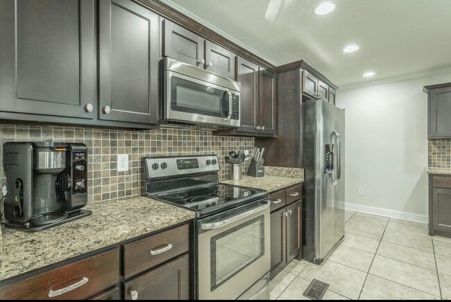 Photo - 4800 Maryland Dr