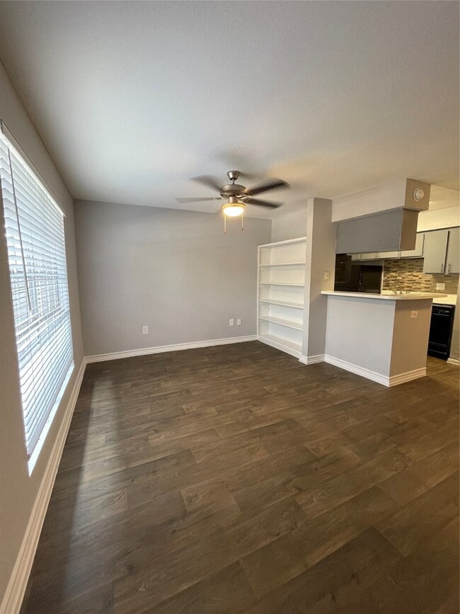 Building Photo - 16414 Stuebner Airline Rd