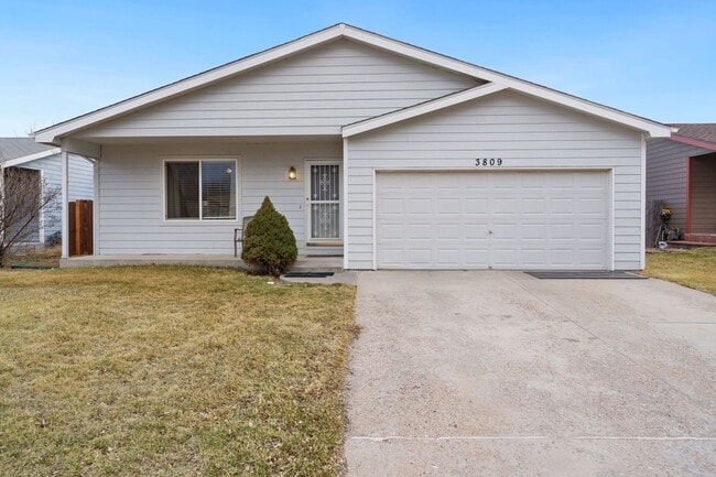 Building Photo - 3-Bedroom Ranch Home Close to Downtown Wellington