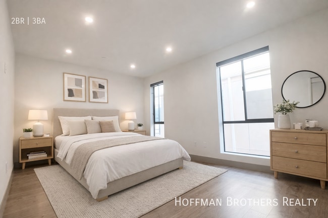 Photo - 115 S St Andrews Pl