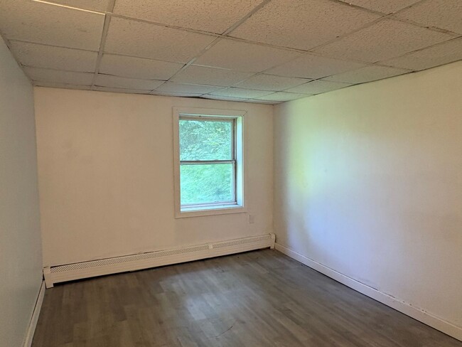 Building Photo - 80 Olive St Unit 1