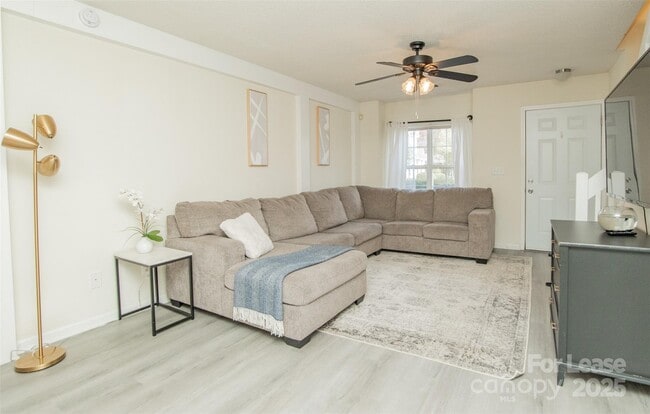 Photo - 12942 Mosby Ln