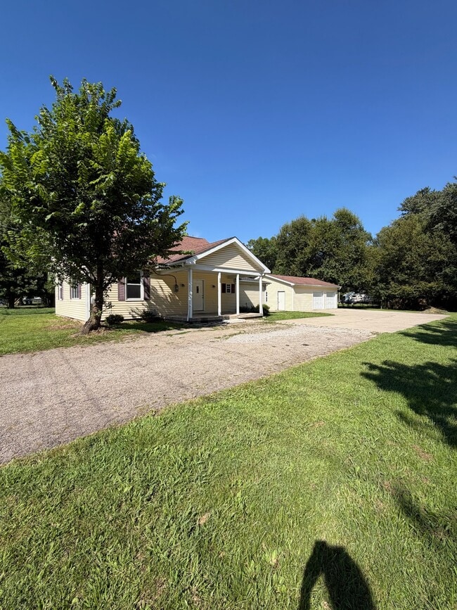 250 Amelia-Olive Branch Rd