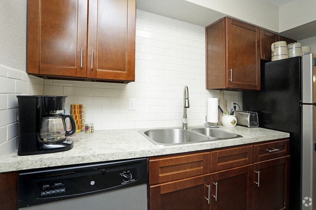 Photo - Huntington Park Apartments