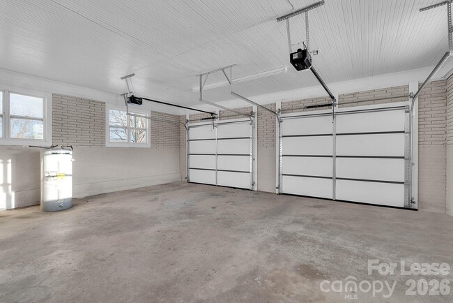 Photo - 2765 Long Cir