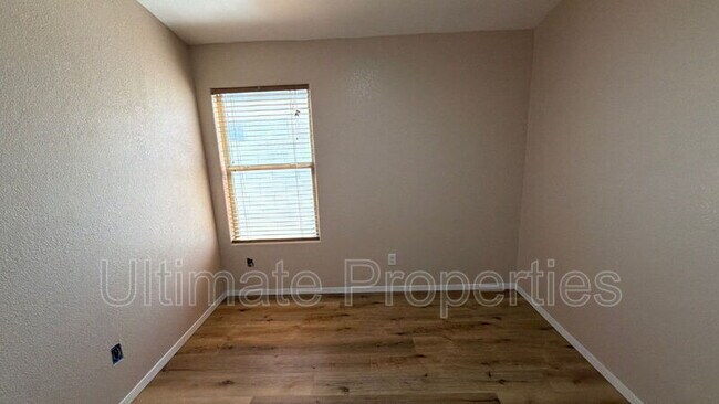 Photo - 9856 W Salter Dr