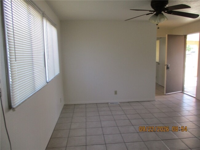 1946 Sea Breeze Ln