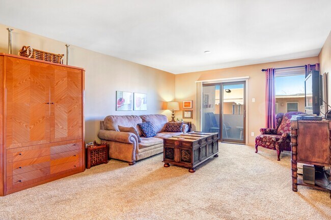 Photo - Beautifully Furnished One Bedroom Condo ne... Unit 71