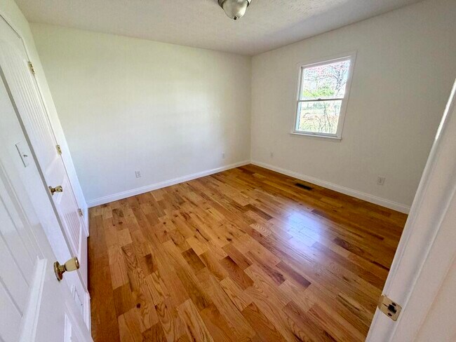 Photo - 115 Beecher St