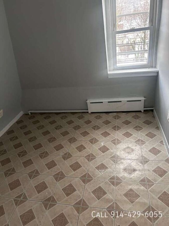 Photo - 44 Vineyard Ave