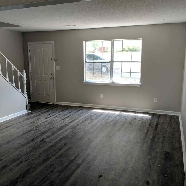 Photo - 310 N James Campbell Blvd