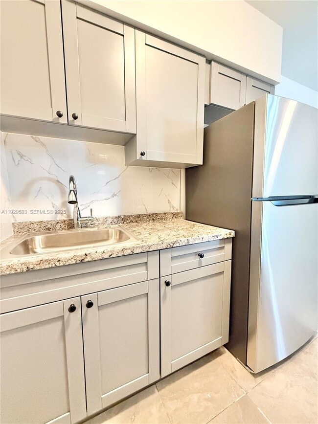 Photo - 212 Phoenetia Ave Unidad 2