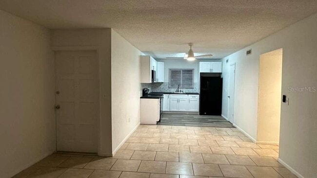 Photo - 1000 Lake of the Woods Blvd Unidad 205H