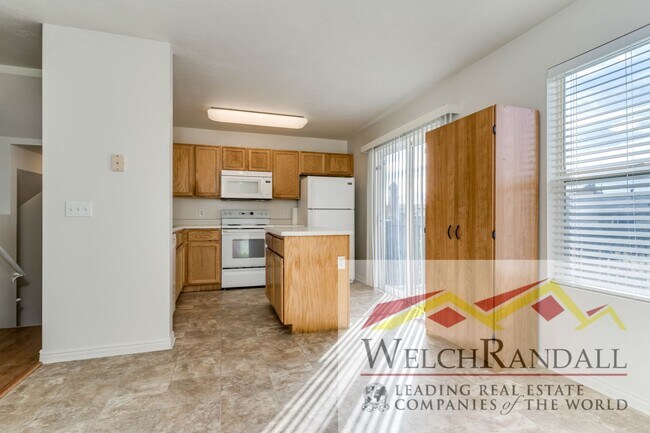 Photo - Spacious Townhome in Roy