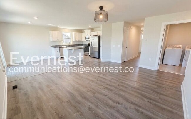 Photo - 18393 Signature Wy