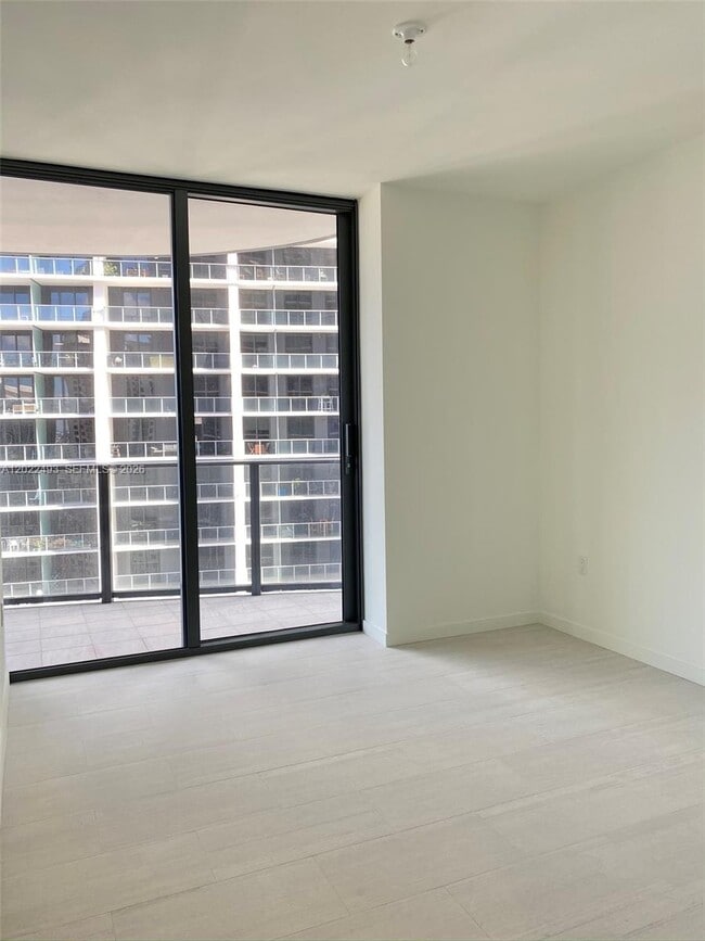 Photo - 1000 Brickell Plaza Unit 2715