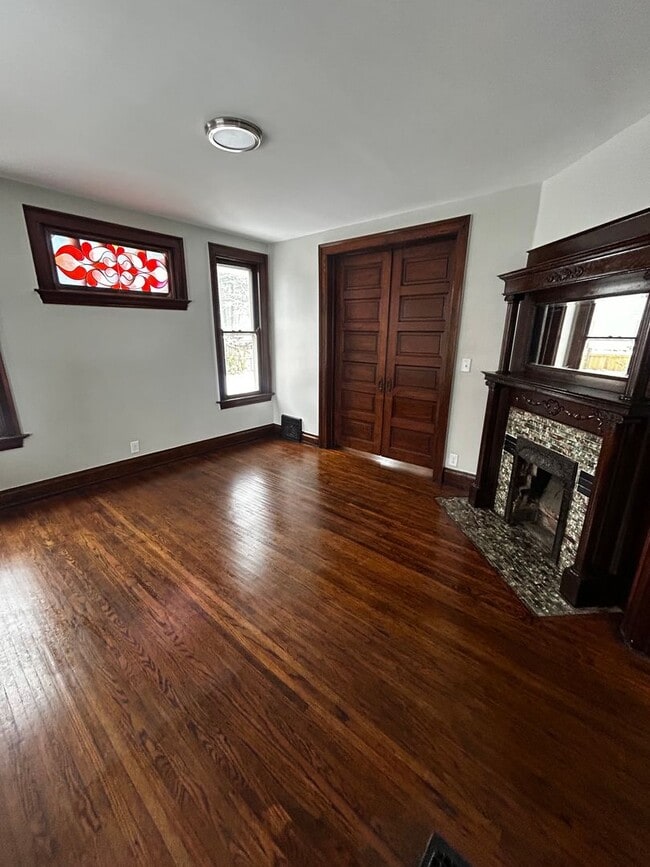 Photo - BEAUTIFUL RENOVATED NEW 4 BEDROOM 2 BATH HOUSE QUIET NEIGHBORHOOD