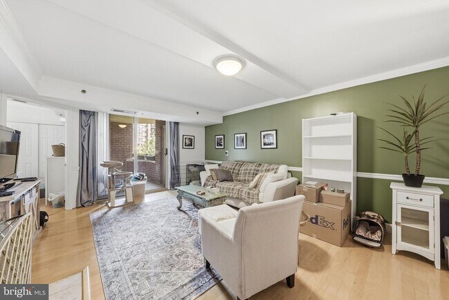 Photo - 1276 N Wayne St Unidad 721