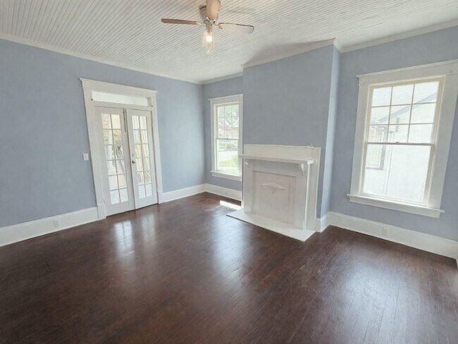 Photo - 1025 Hillyer Ave