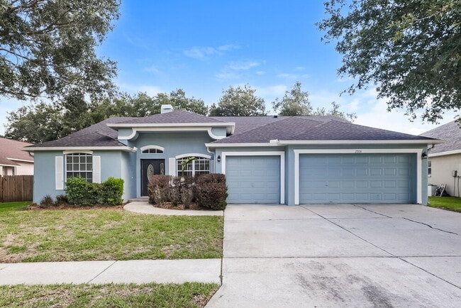 Building Photo - 2304 Golf Manor Blvd