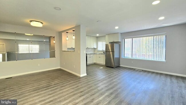 Building Photo - 1517 Gregg St